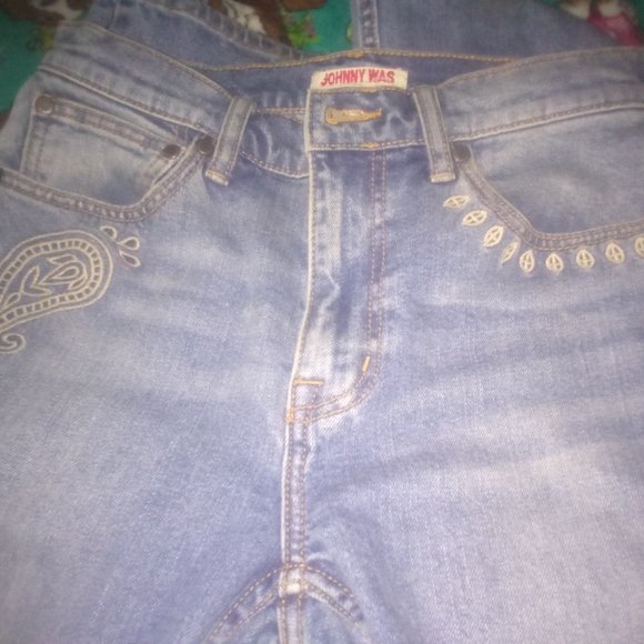 Johnny was - Picture 4 of 6